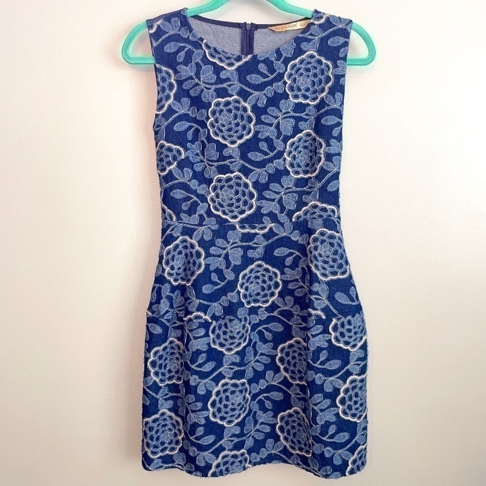 EUC Elf Sack Denim Floral Applique Casual Dress Size Large